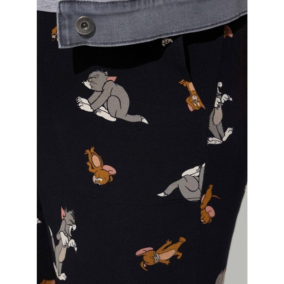 NWT Tom & Jerry Crop Signature Waistband Premium Leggings Torrid Size Large - Picture 4 of 7